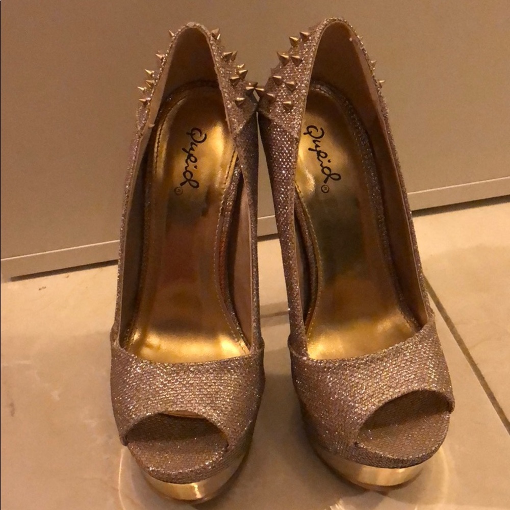 Qupid gold glitter heels pumps